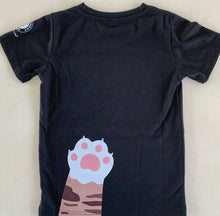 Load image into Gallery viewer, Cat in pocket T-shirt
