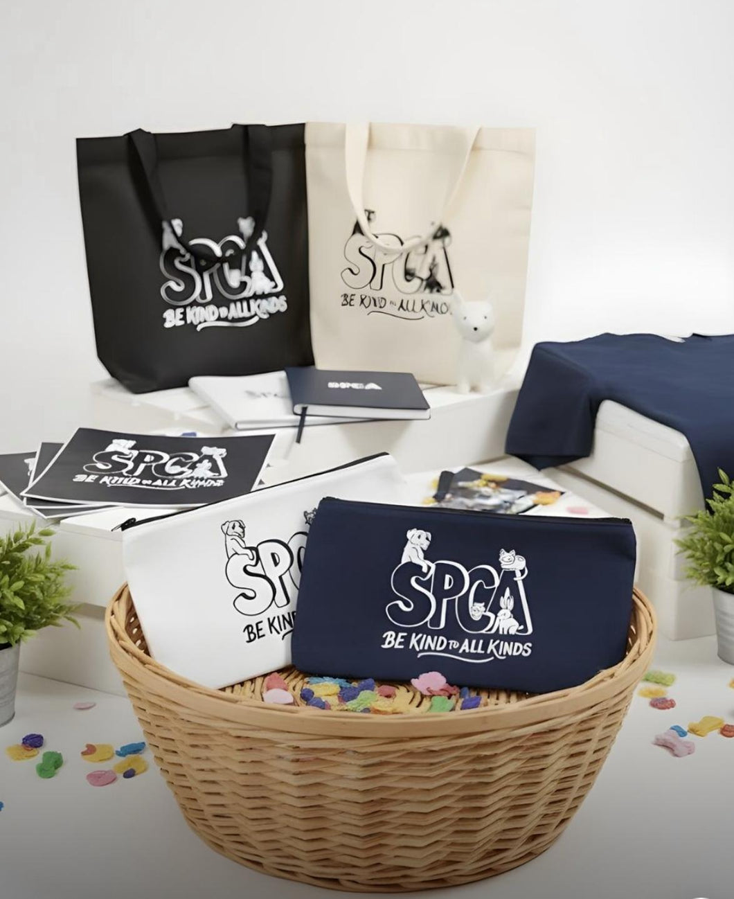 Be Kind to All Kinds (lunch) Tote Bag